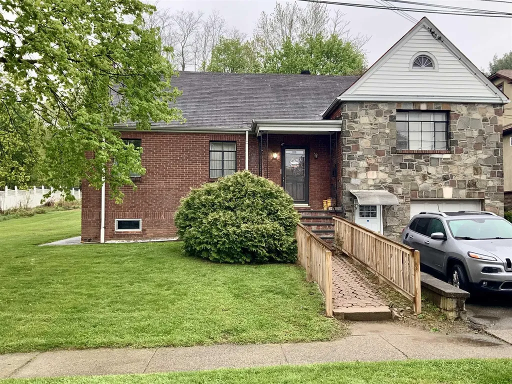 22 Clark Street Poughkeepsie NY 12601