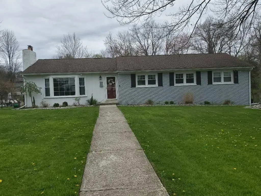 57 Round Hill Road Poughkeepsie NY 12603
