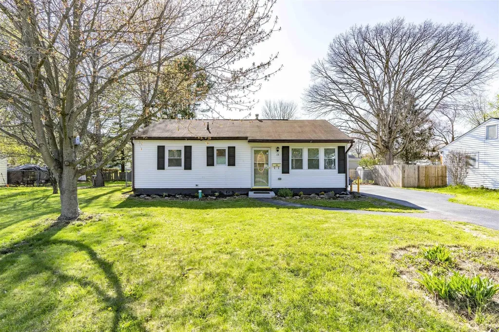 13 Peter Cooper Drive Poughkeepsie NY 12601