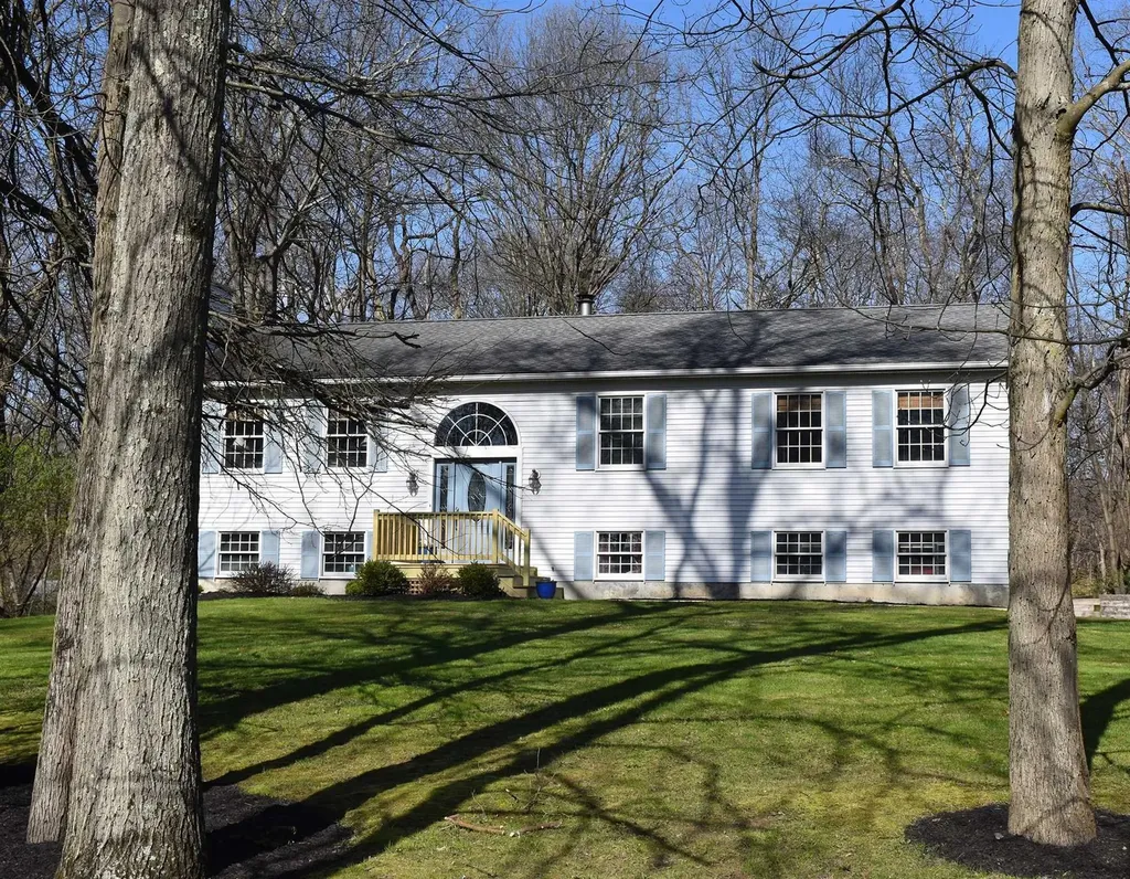 12 Elm Street Red Hook NY 12571