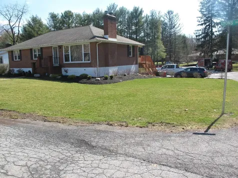 4 Lyons Drive Poughkeepsie NY 12601