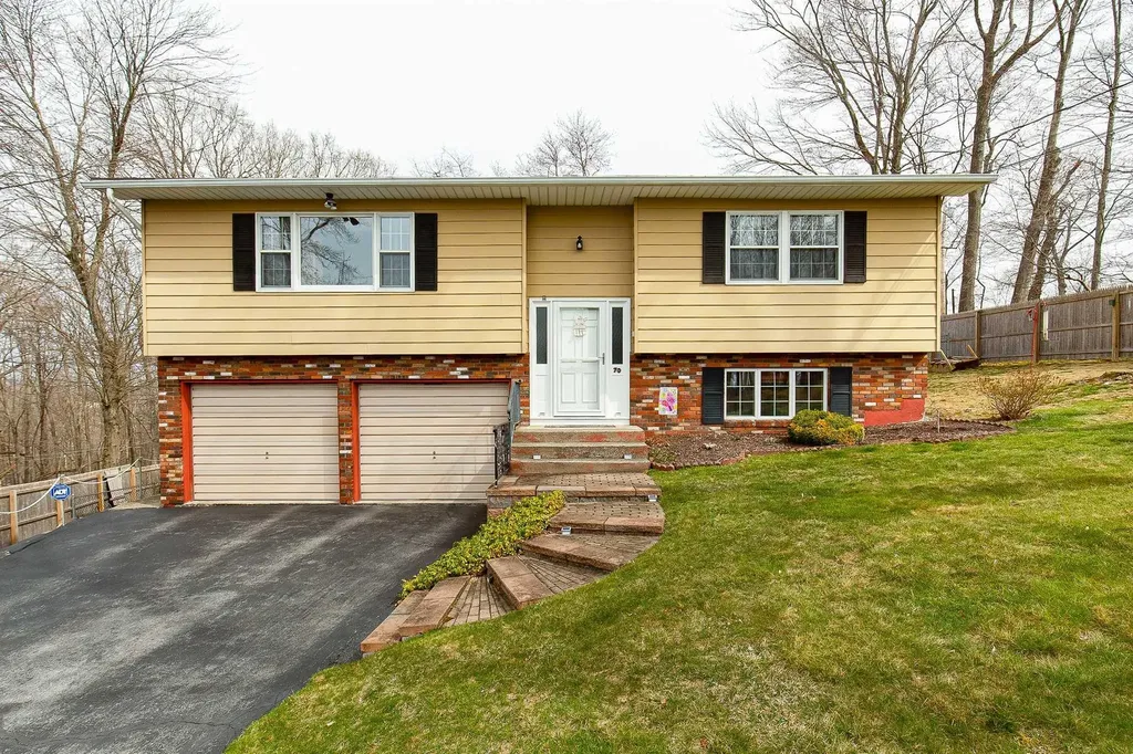 70 Tamarack Hill Drive Poughkeepsie NY 12603