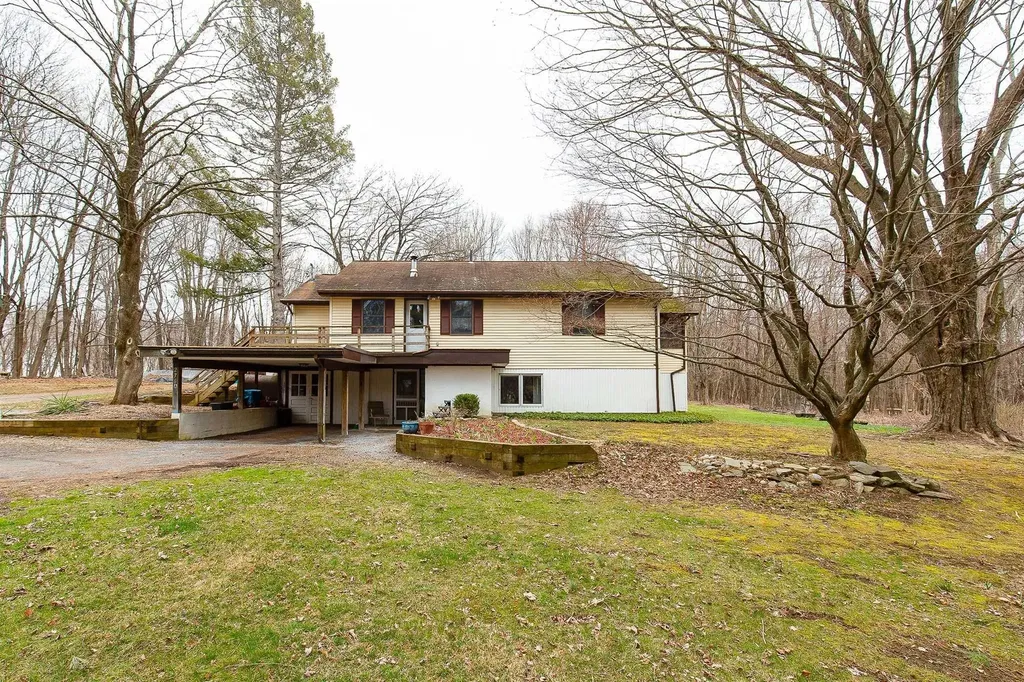276 Diddell Road Poughkeepsie NY 12603
