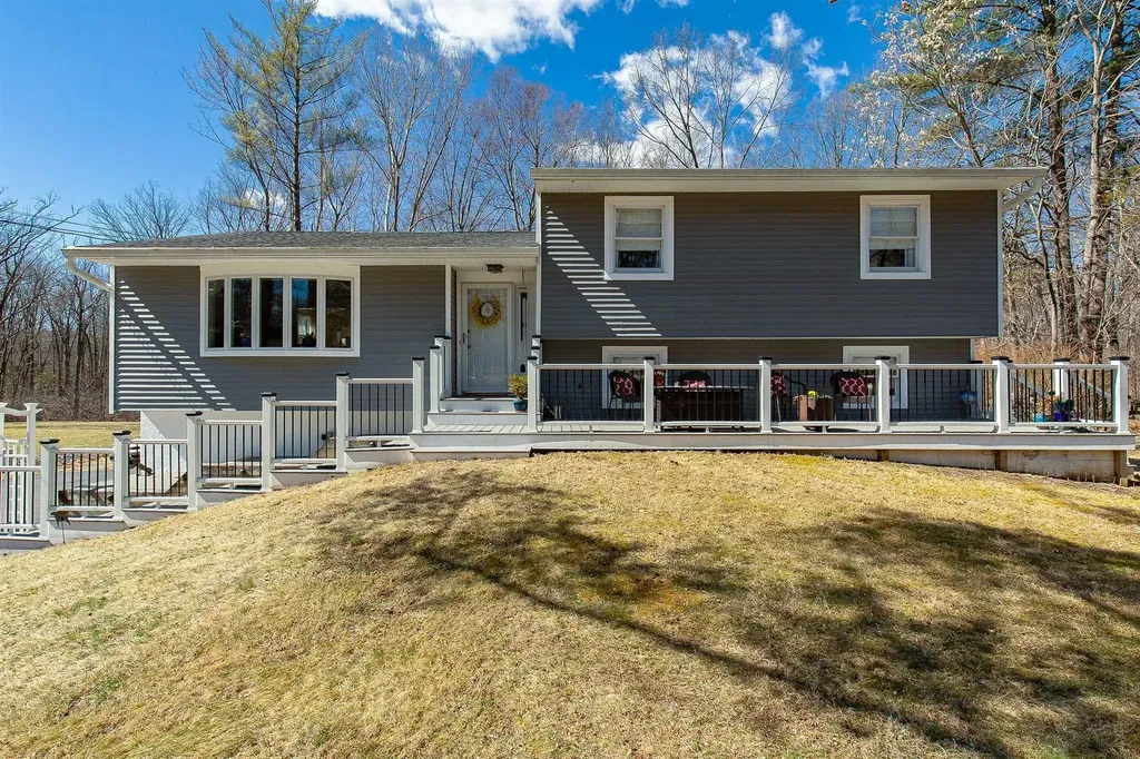 56 Manor Road Red Hook NY 12571