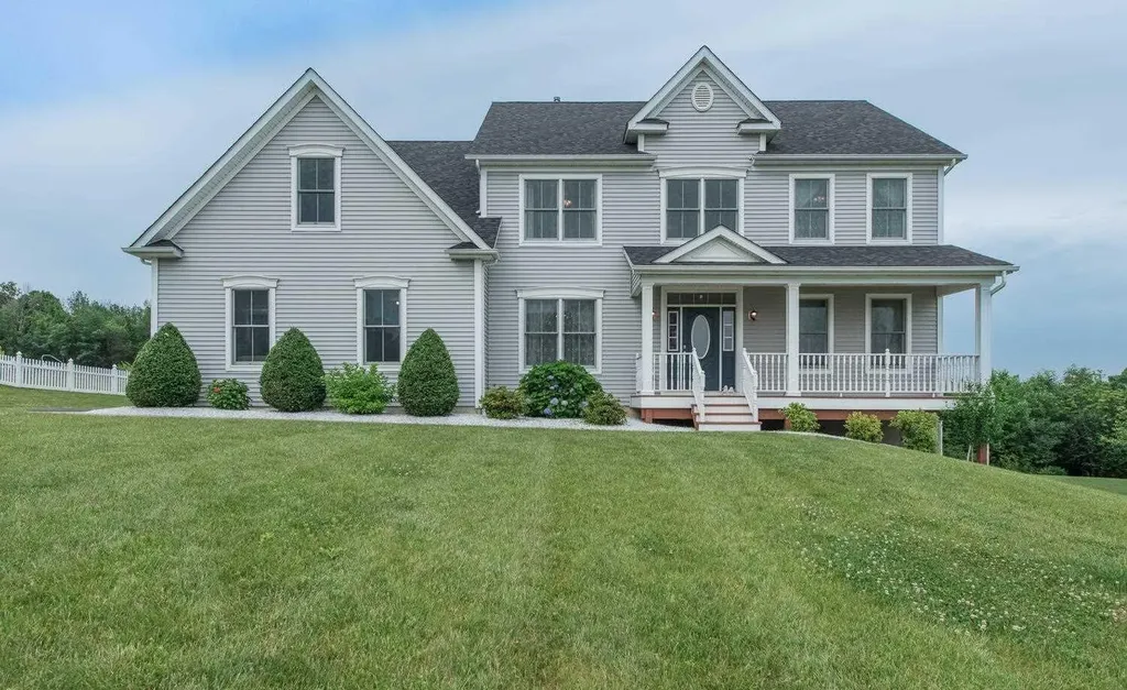 48 Ridgeline Drive Poughkeepsie NY 12603