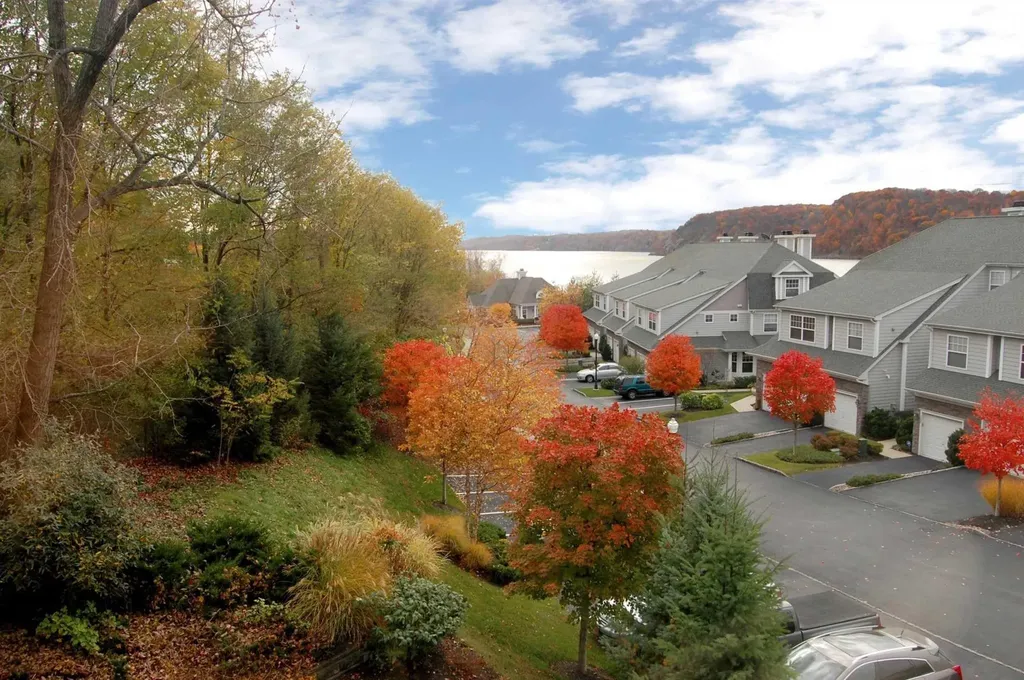506 Southview Drive Poughkeepsie NY 12601