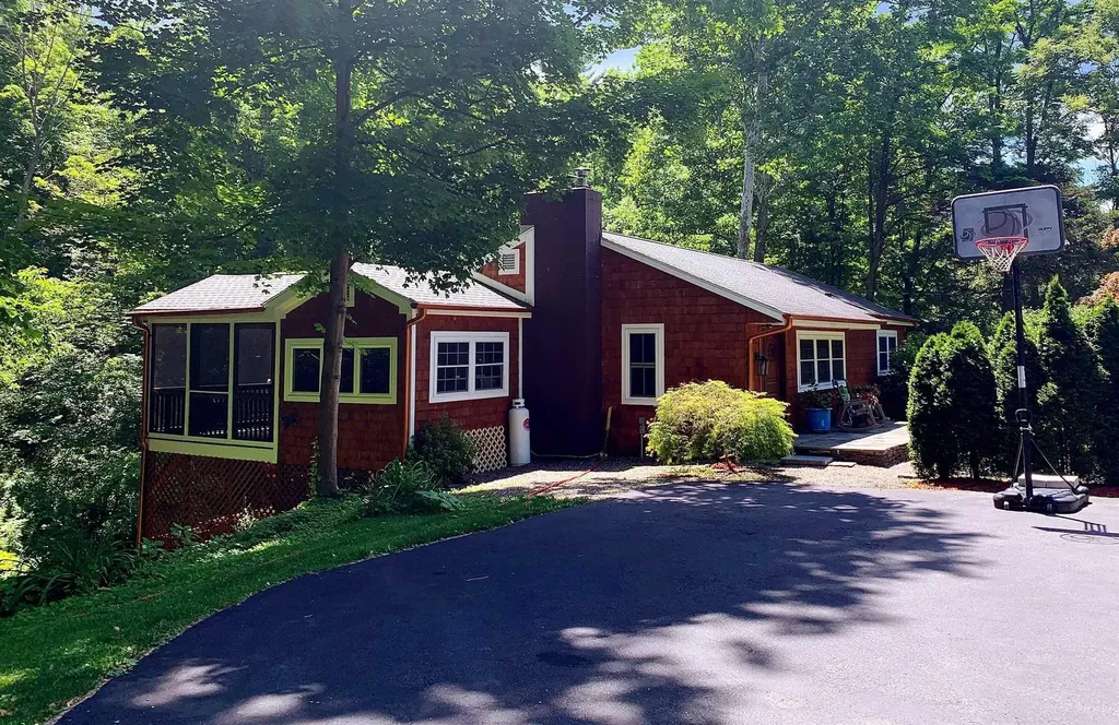 336 Route 308 Rhinebeck NY 12572