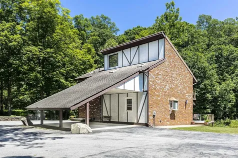 6 Maple Lane Hyde Park NY 12538
