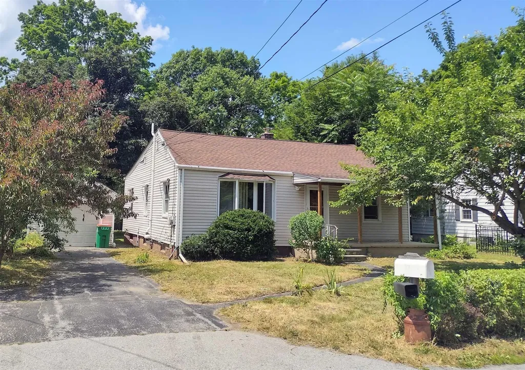 15 Henmond Boulevard Poughkeepsie NY 12603