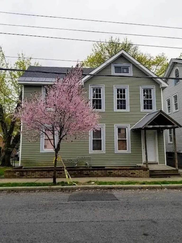 51 Gifford Avenue Poughkeepsie NY 12601
