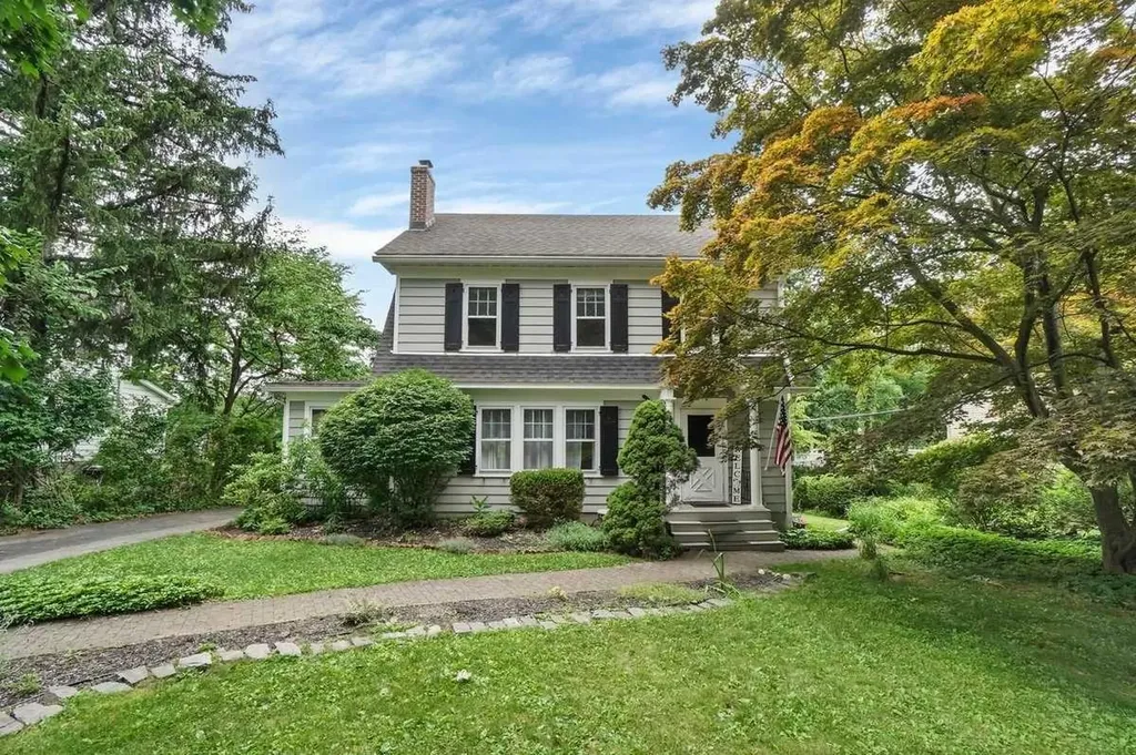 34 Ferris Lane Poughkeepsie NY 12601