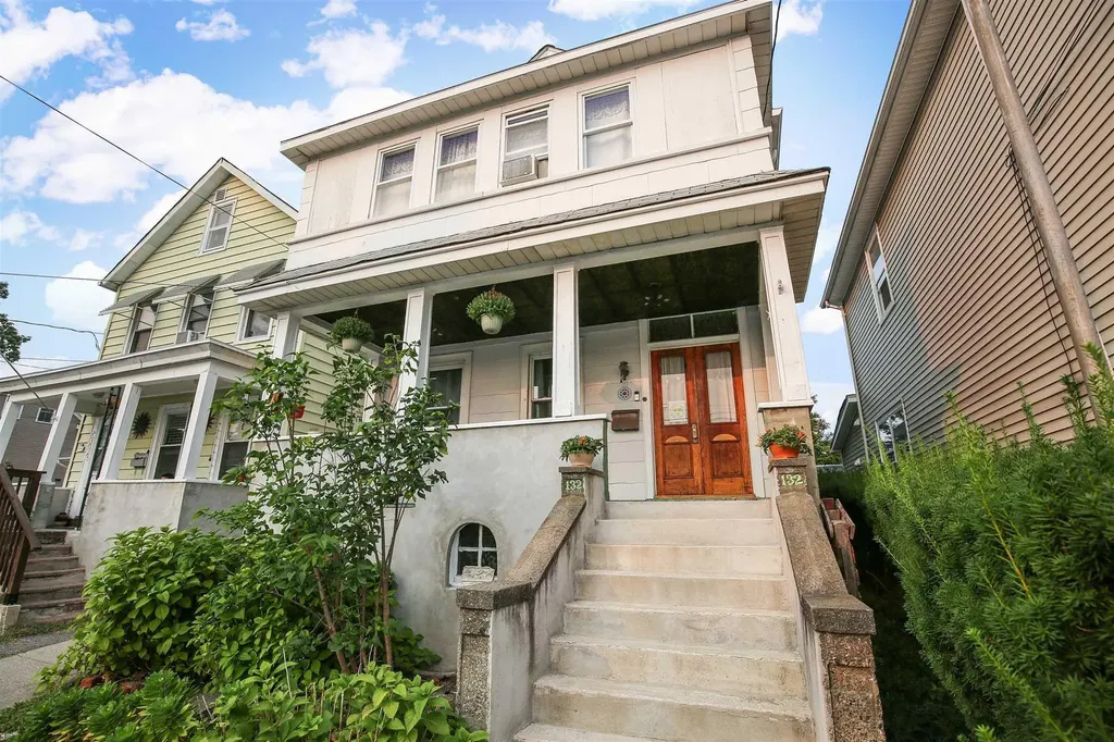 132 Verplanck Avenue Beacon NY 12508