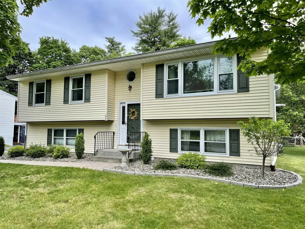 27 Beechwood Avenue Poughkeepsie NY 12601