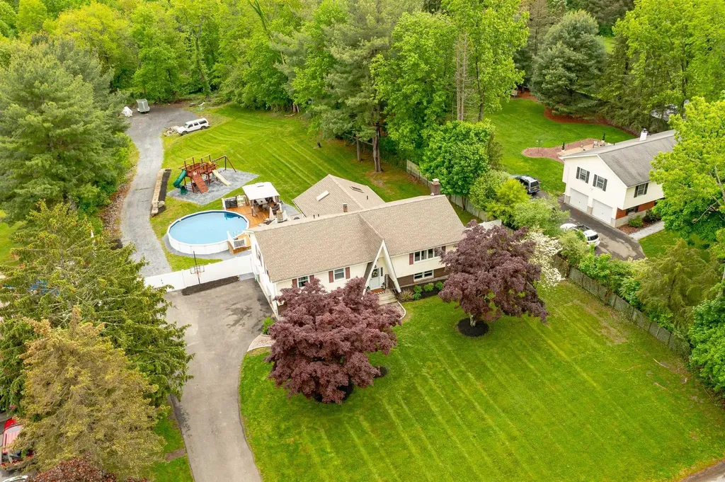 14 Gold Road Poughkeepsie NY 12603