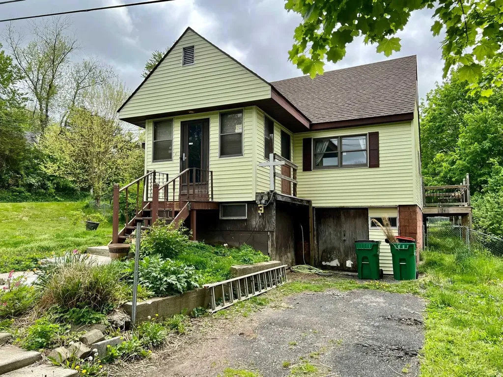3 Old Smith Road Poughkeepsie NY 12603