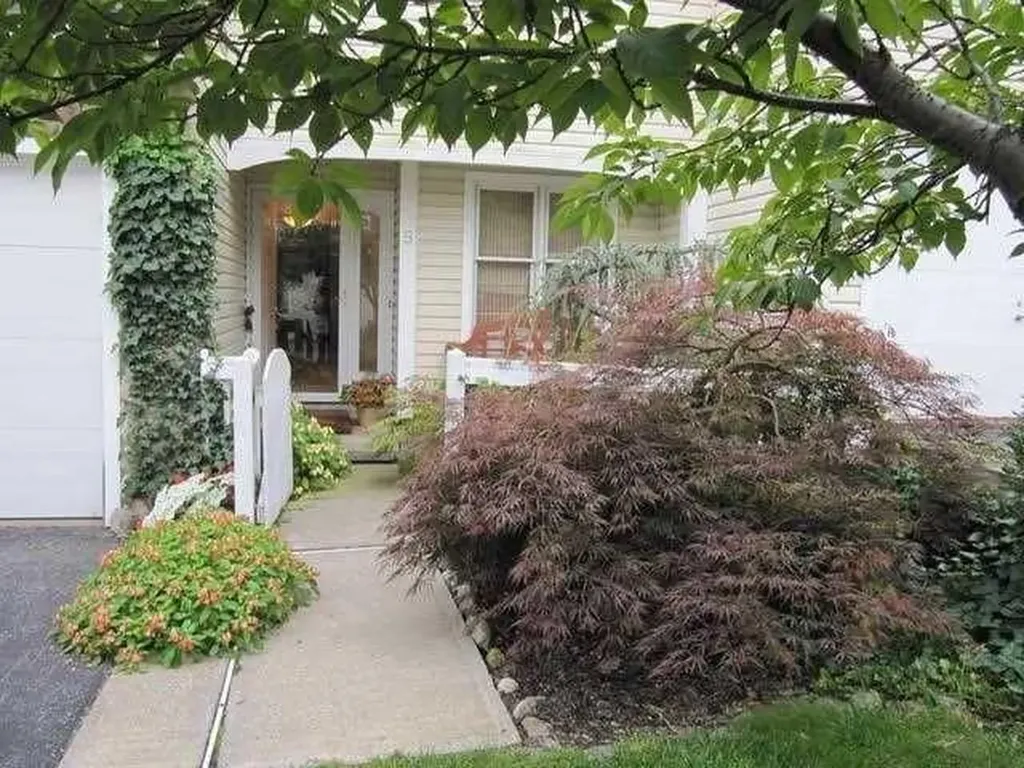 5 Chadwick Court Fishkill NY 12524