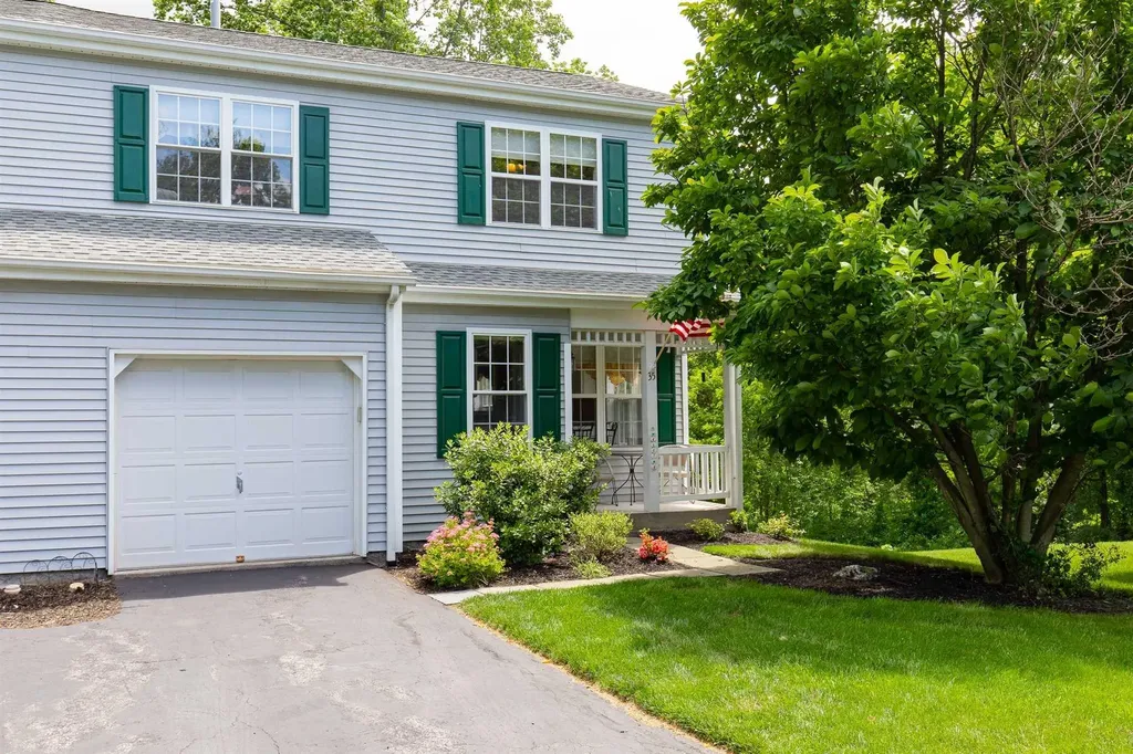 35 Tall Tree Lane Poughkeepsie NY 12601