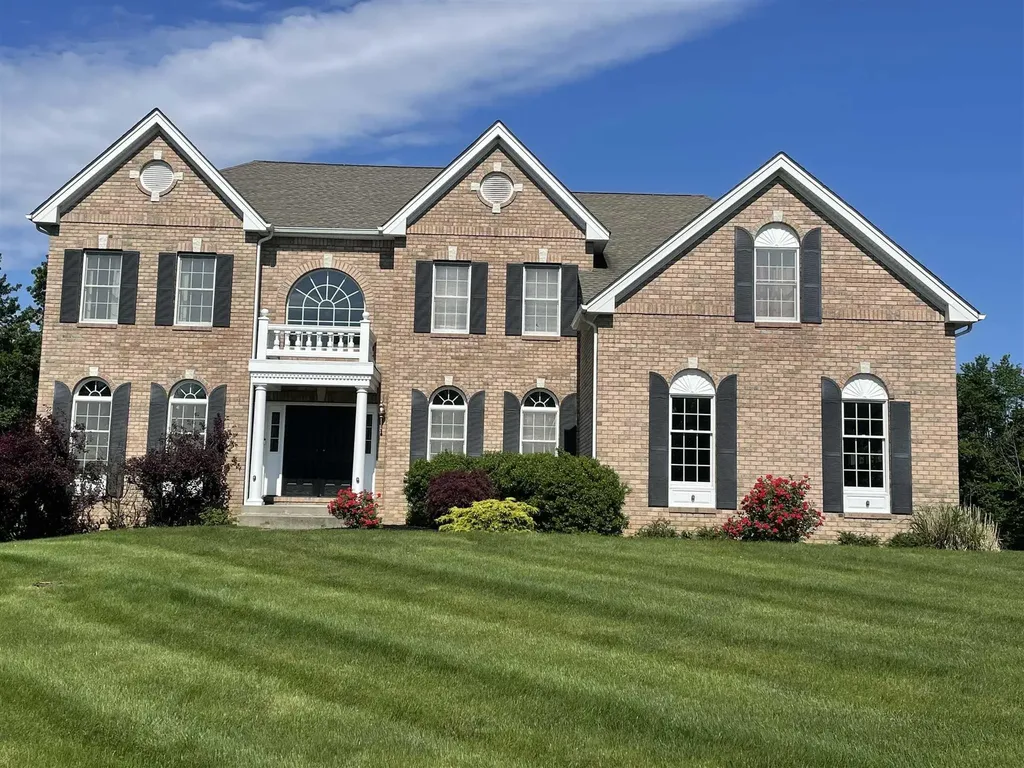 110 Ridgeline Drive Poughkeepsie NY 12603