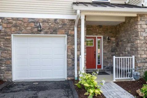 215 Hudson View Terrace Hyde Park NY 12538