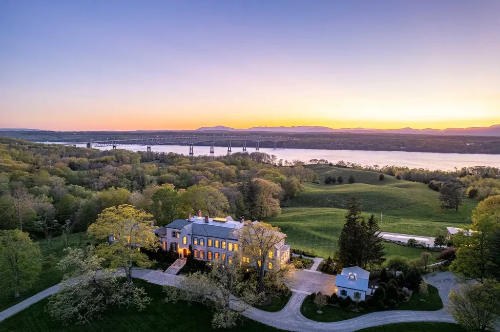 124 Eden Knoll Rhinebeck NY 12572