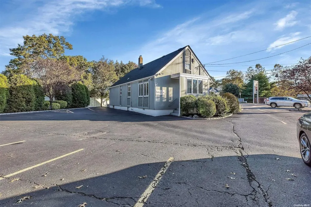245 Bay Shore Road Bay Shore NY 11706