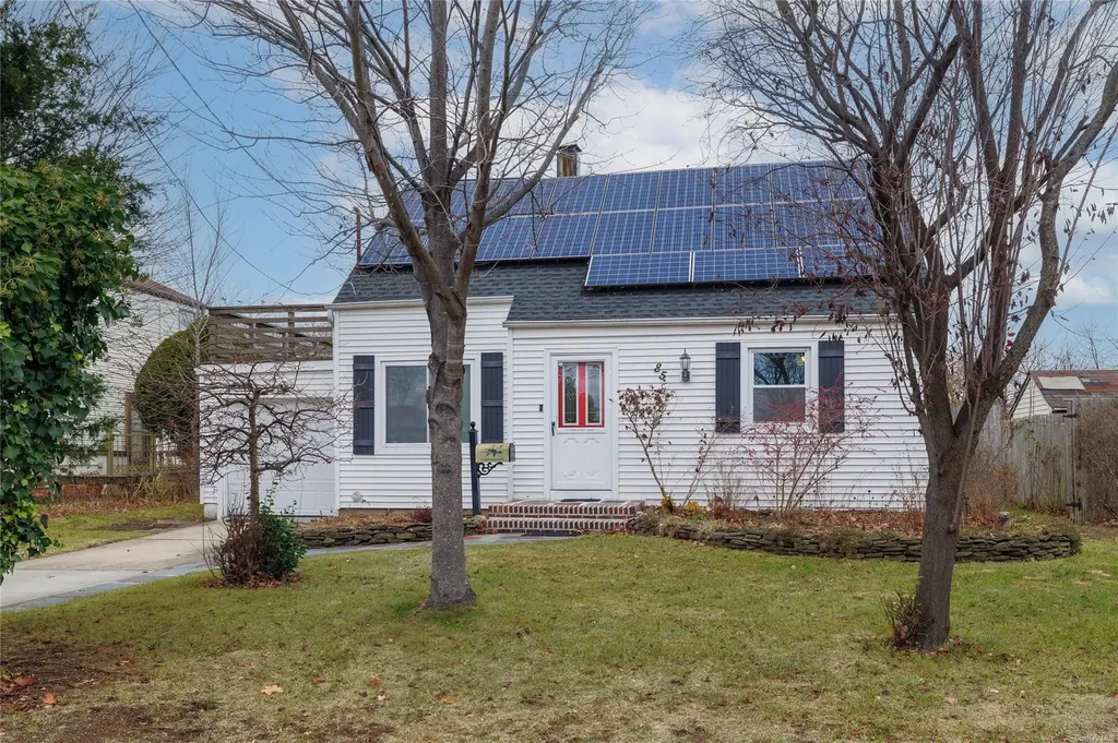 85 Jedwood Place Valley Stream NY 11581