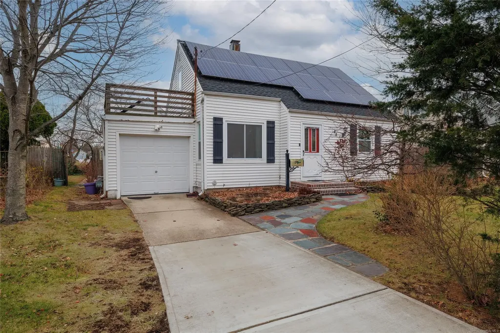 85 Jedwood Place Valley Stream NY 11581