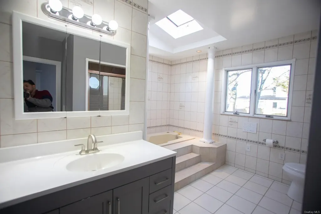 13 Hemlock Street Islip NY 11751
