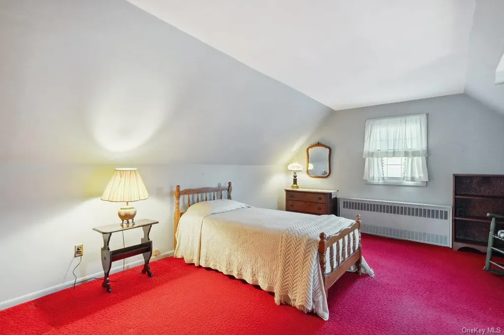 102 Devonshire Drive East Norwich NY 11732