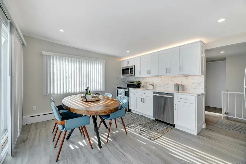 51 Oceanview Drive Mastic Beach NY 11951