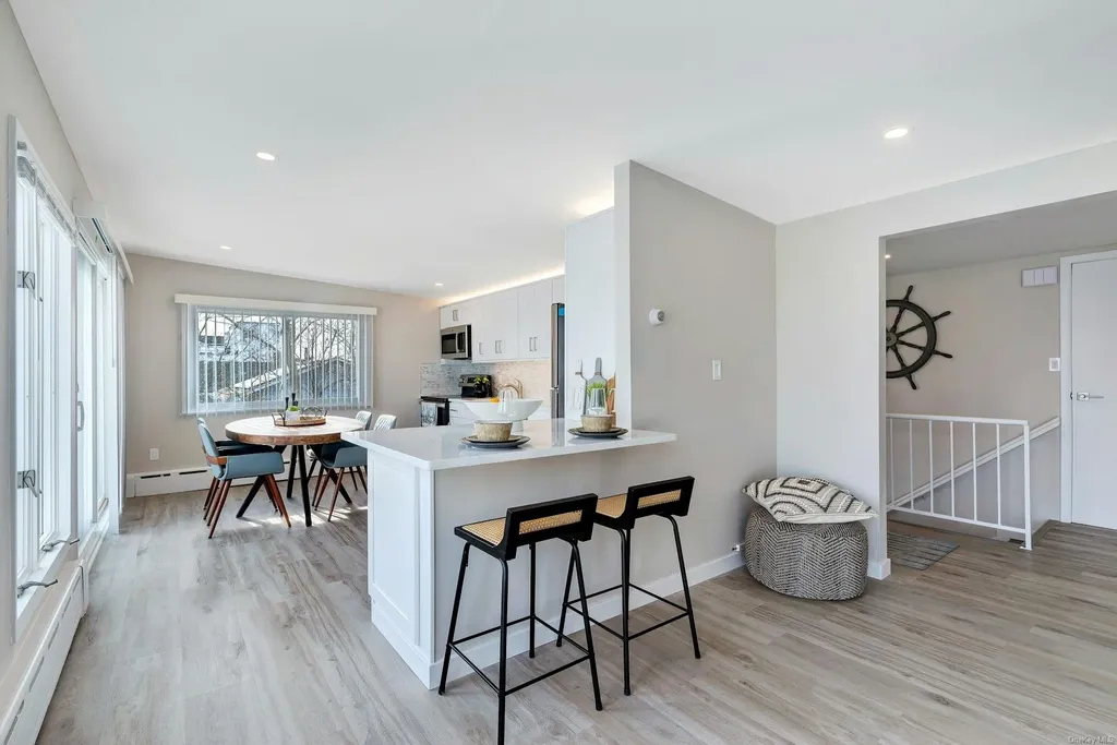 51 Oceanview Drive Mastic Beach NY 11951