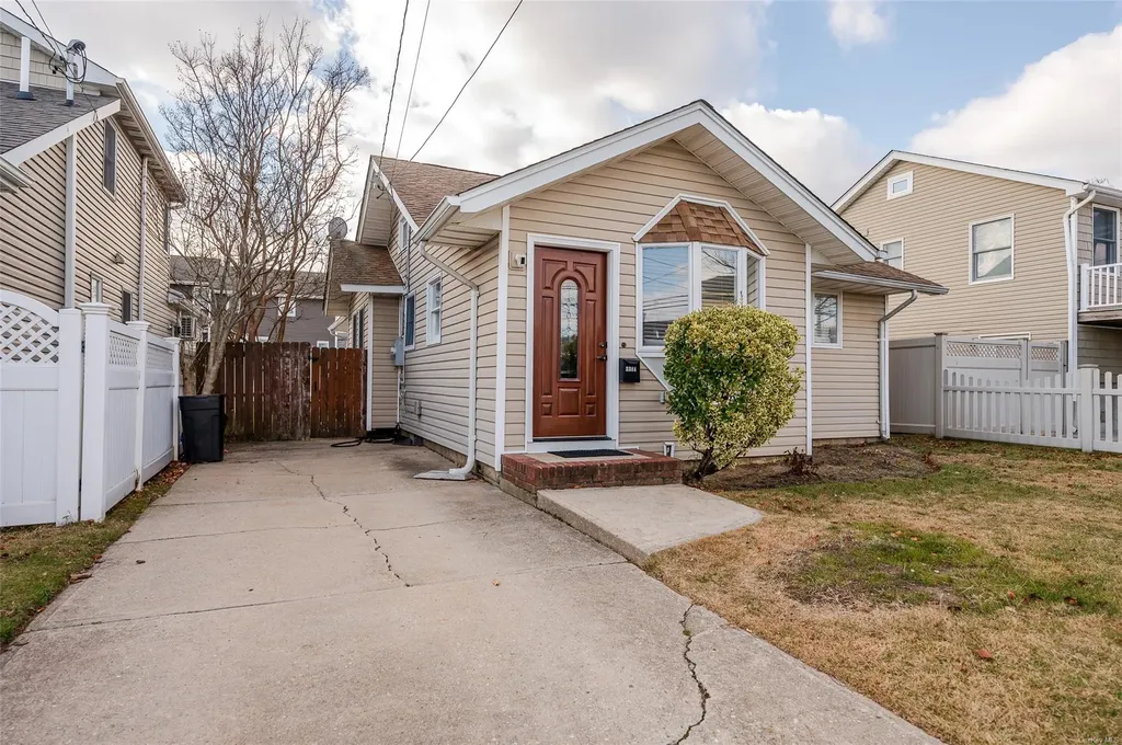 3384 Bay Front Drive Baldwin NY 11510