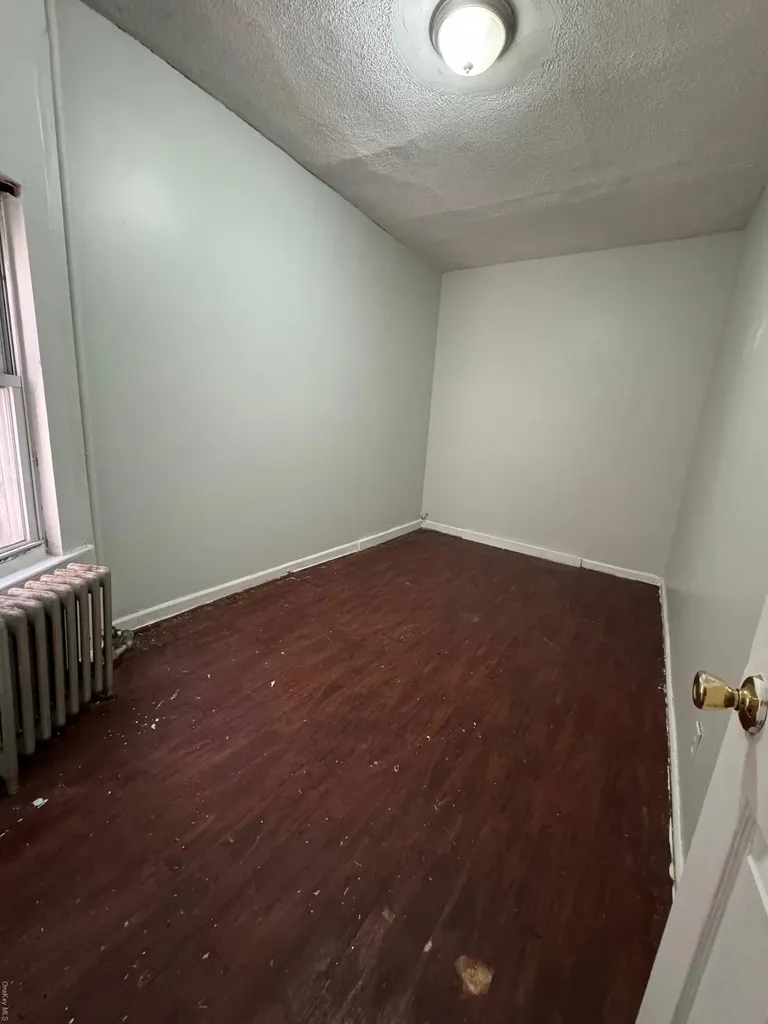 2092 Ryer Avenue Bronx NY 10457