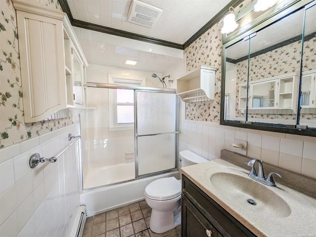 8 Sunburst Drive Rocky Point NY 11778