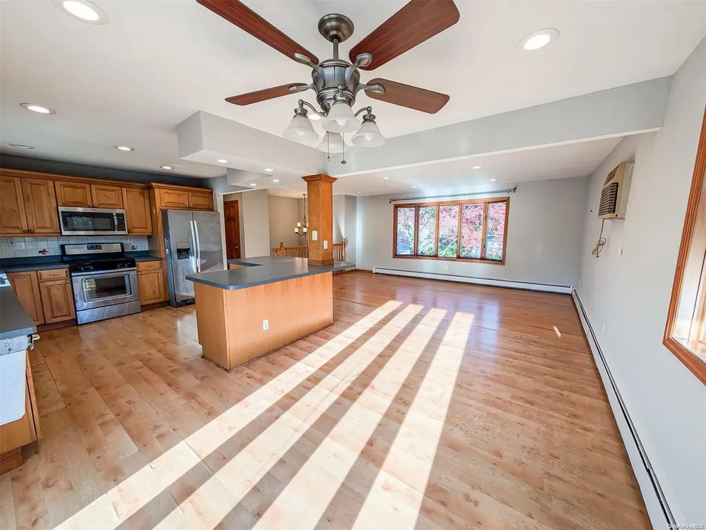 8 Sunburst Drive Rocky Point NY 11778