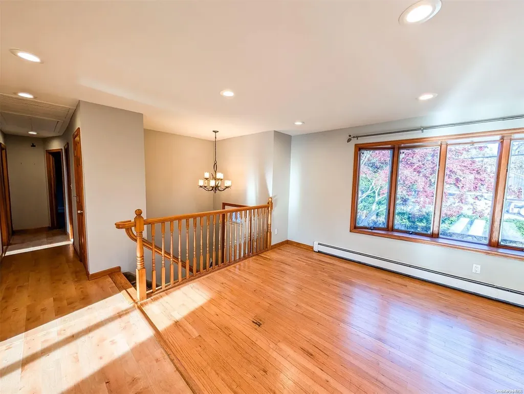 8 Sunburst Drive Rocky Point NY 11778
