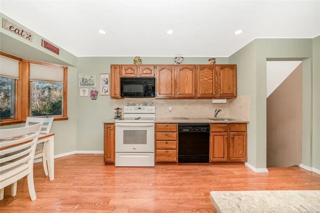 102 Bud Lane Levittown NY 11756