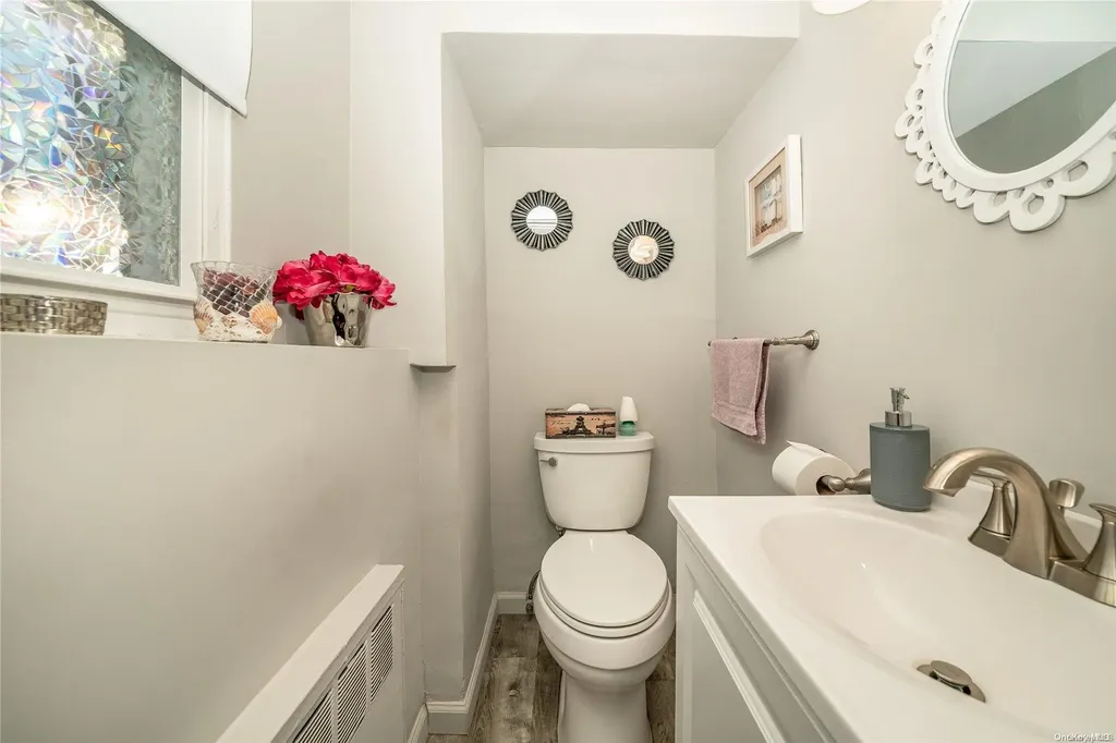 102 Bud Lane Levittown NY 11756