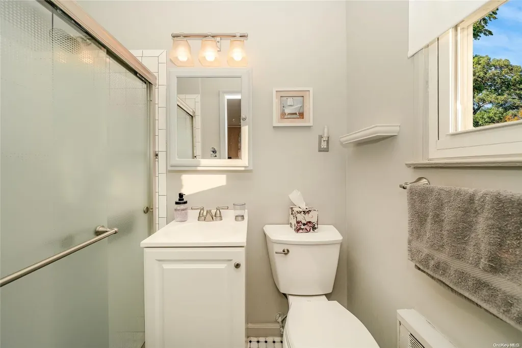 102 Bud Lane Levittown NY 11756