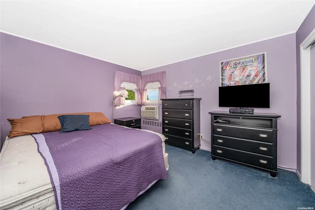 102 Bud Lane Levittown NY 11756