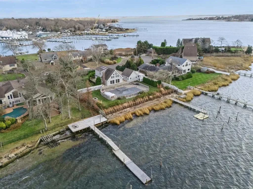 140 Crystal Beach Boulevard Moriches NY 11955