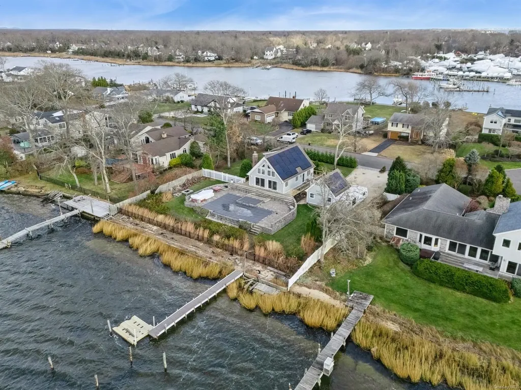 140 Crystal Beach Boulevard Moriches NY 11955