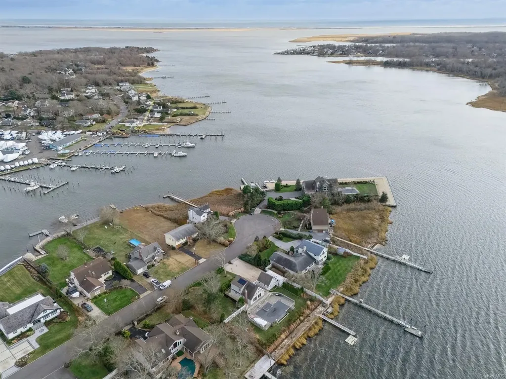 140 Crystal Beach Boulevard Moriches NY 11955