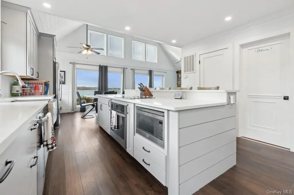 140 Crystal Beach Boulevard Moriches NY 11955