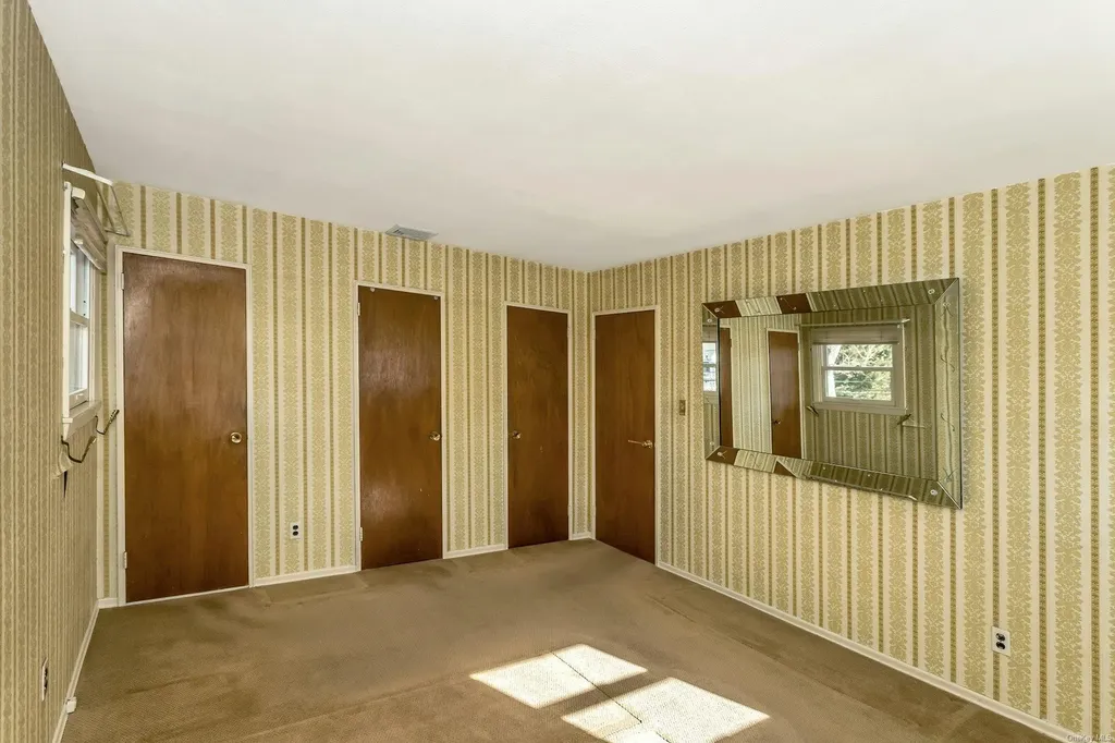 52 Harvest Lane Commack NY 11725