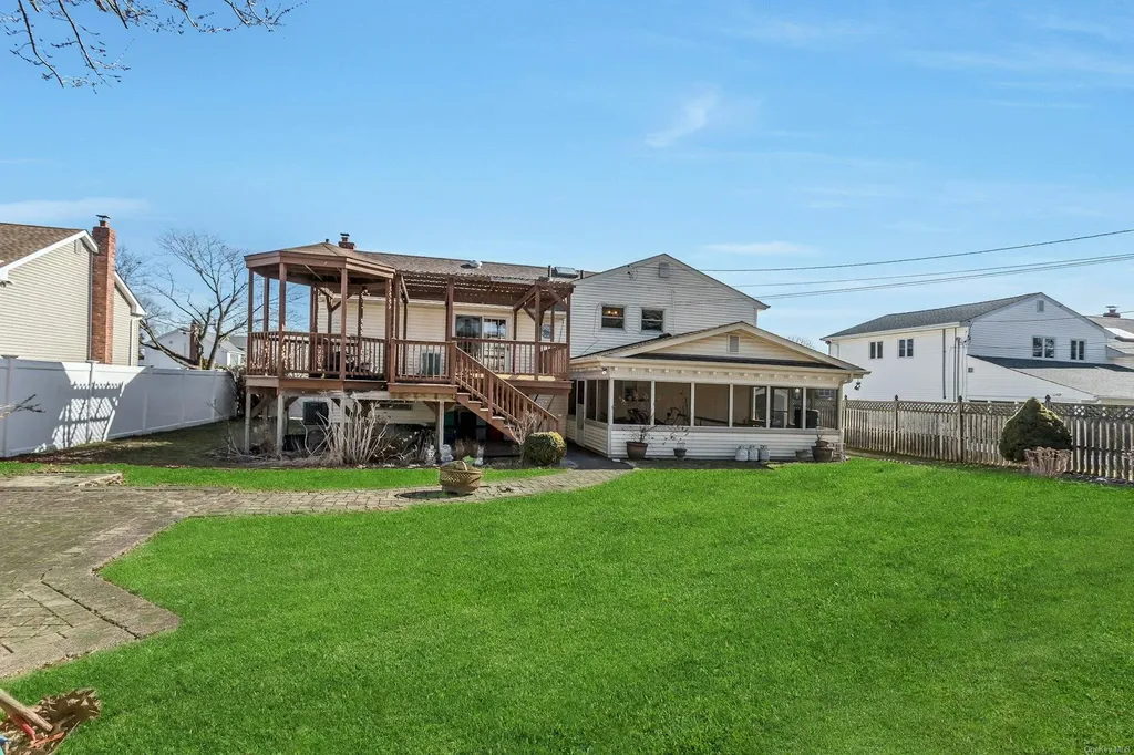 52 Harvest Lane Commack NY 11725