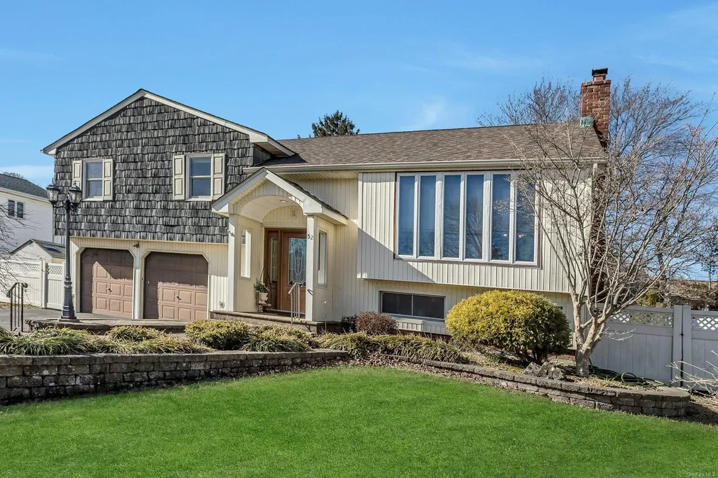 52 Harvest Lane Commack NY 11725