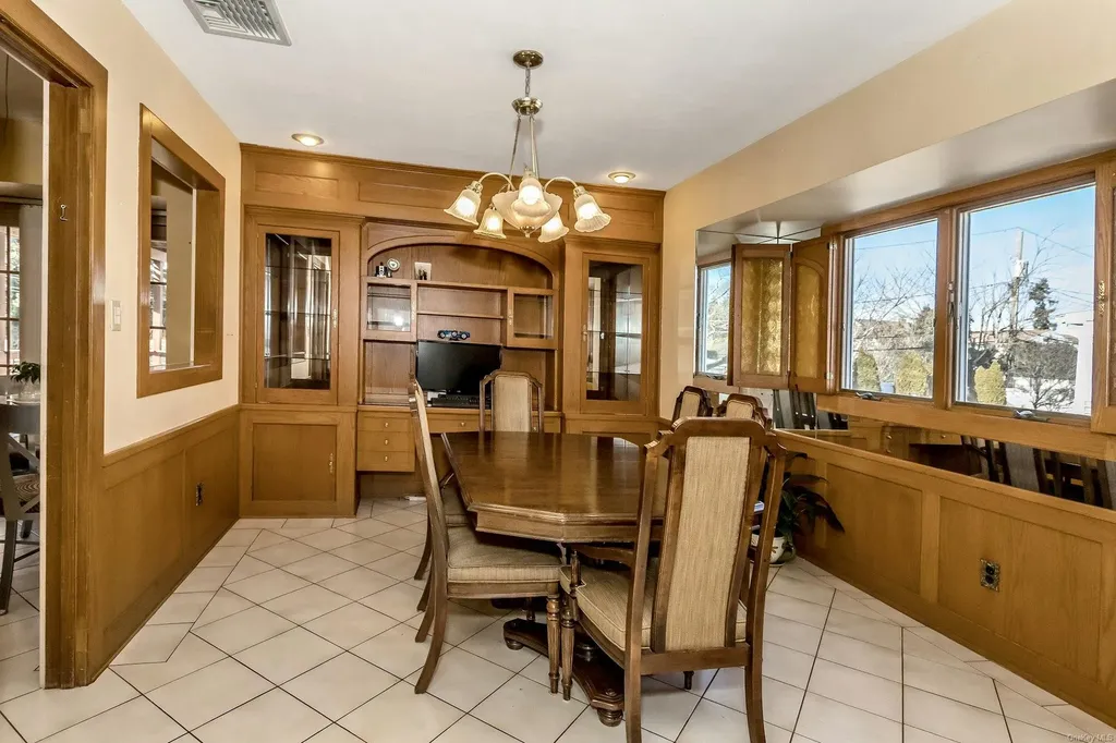 52 Harvest Lane Commack NY 11725