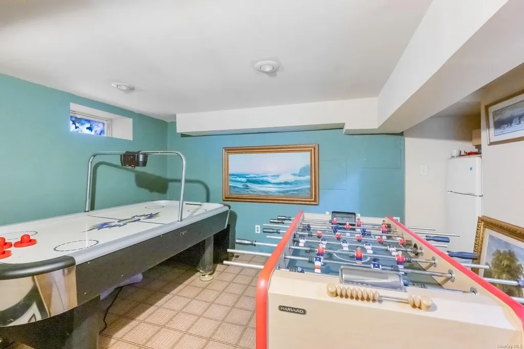 32 Harvard Avenue Hewlett NY 11557