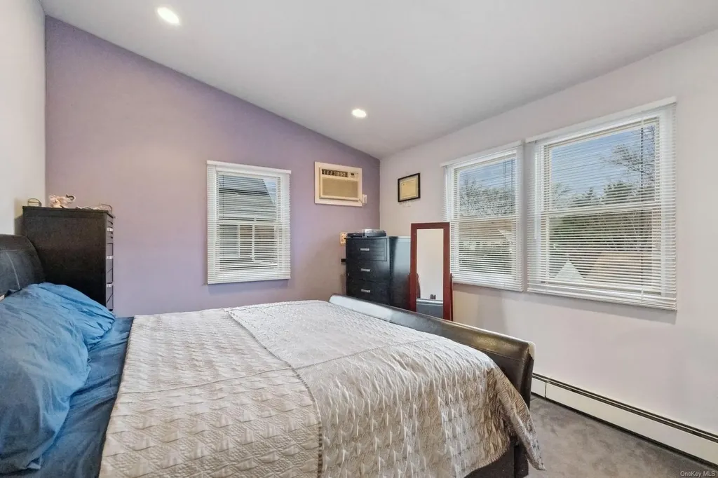 32 Harvard Avenue Hewlett NY 11557
